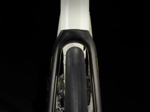 ποδηλατο-trek-domane-al-4-disc-gen-4-era-white-2025-8