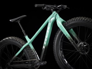 ποδηλατο-trek-farley-5-satin-blue-sage-to-lithium-grey-fade-2025-8
