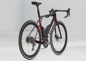 ποδηλατο-trek-madone-slr-7-axs-gen-8-carbon-red-smoke-2025-2