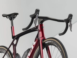 ποδηλατο-trek-madone-slr-7-axs-gen-8-carbon-red-smoke-2025-5