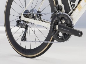 ποδηλατο-trek-madone-slr-7-gen-8-era-white-supernova-marble-2025-6