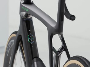ποδηλατο-trek-madone-slr-7-gen-8-matte-carbon-smoke-prismatic-pearl-2025-4