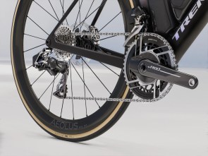 ποδηλατο-trek-madone-slr-9-axs-gen-8-matte-carbon-smoke-prismatic-pearl-2025-6