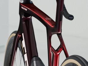 ποδηλατο-trek-madone-slr-9-gen-8-carbon-red-smoke-2025-4