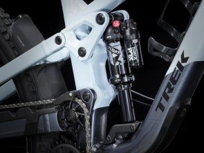 ποδηλατο-trek-slash-8-gen-6-plasma-grey-pearl-2025-6